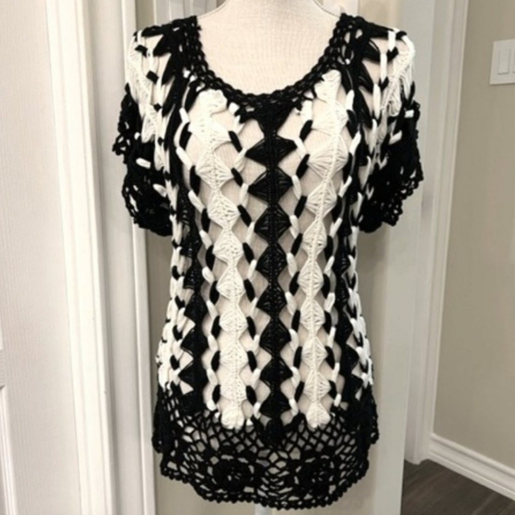 Vocal Knitted Top